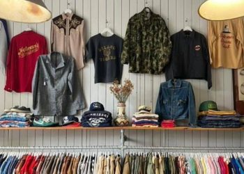 Mye herreklær hos Solitude Vintage på Frogner