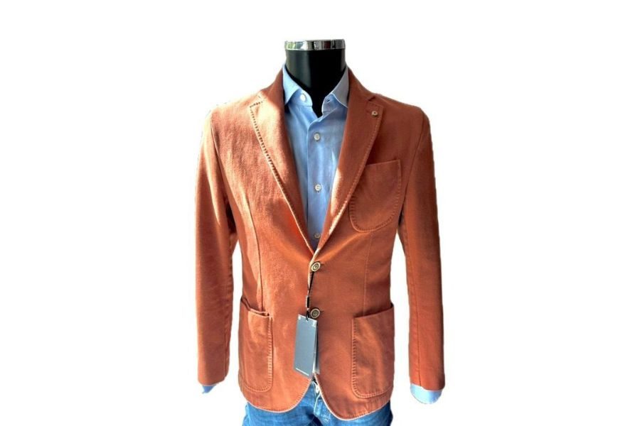 Flott herreblazer hos Usato Second Hand på Røa