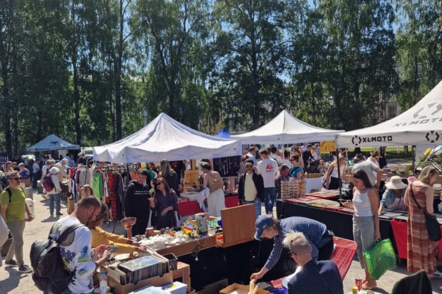Mange boder på Birkelunden marked