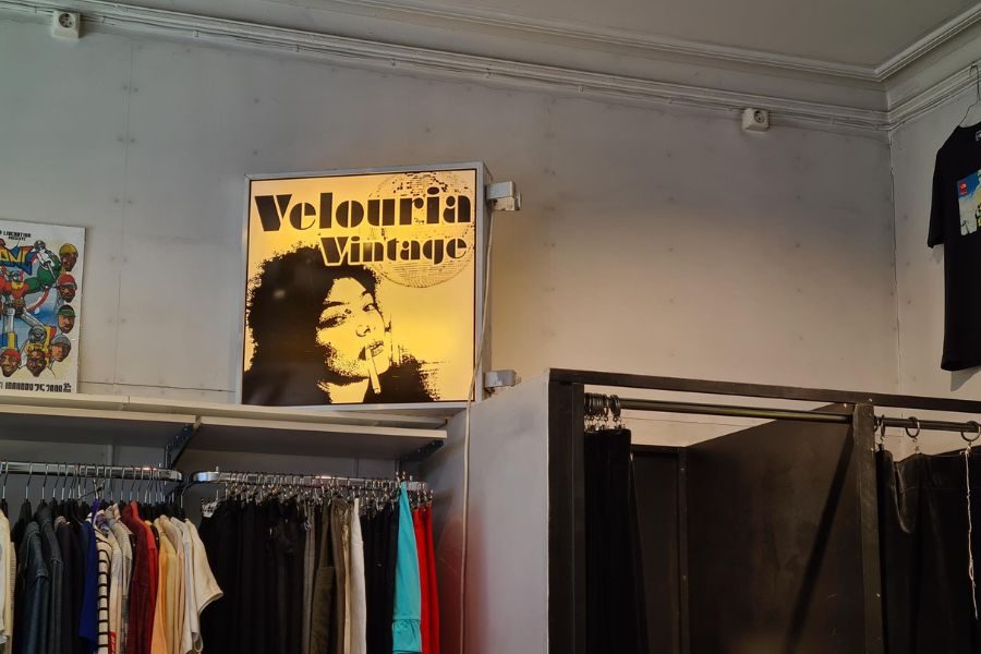 Velouria Vintage skilt hos Velouria Vintage på Grunerløkka