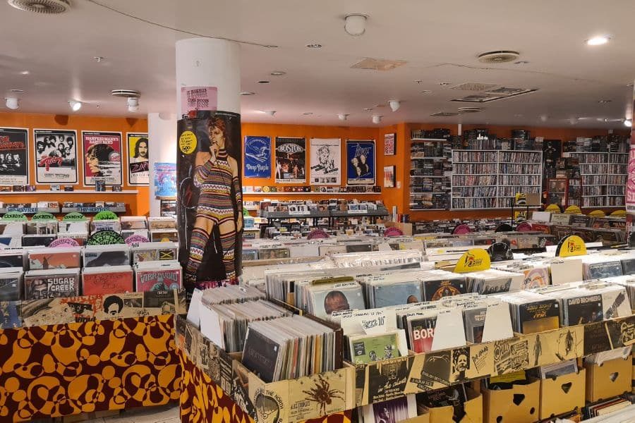 enormt utvalg musikk hos råkk & rålls