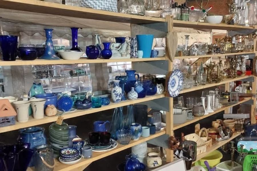 glass på loppemarkedet på nordstrand skole