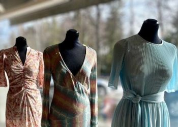 Flotte kjoler hos Usato Second Hand på Røa