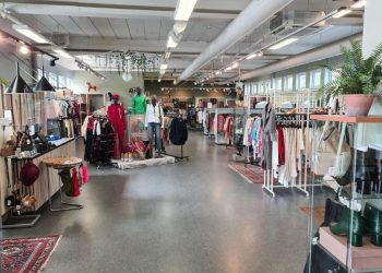Stor klesavdeling på Fretex Alnabru