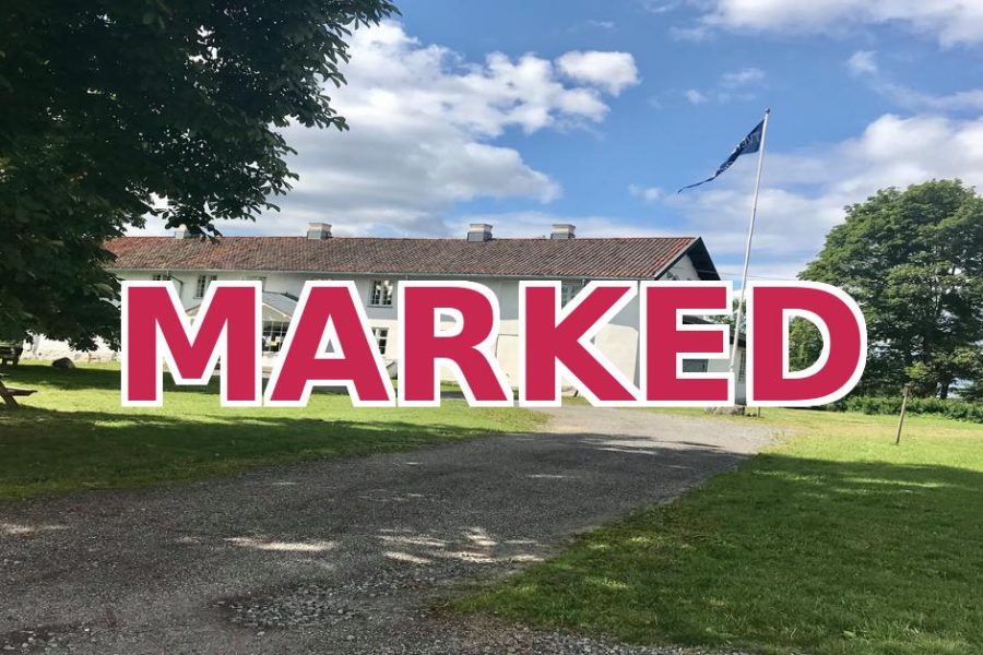 Bilde av Tveten Gård og Marked i forkant av bildet