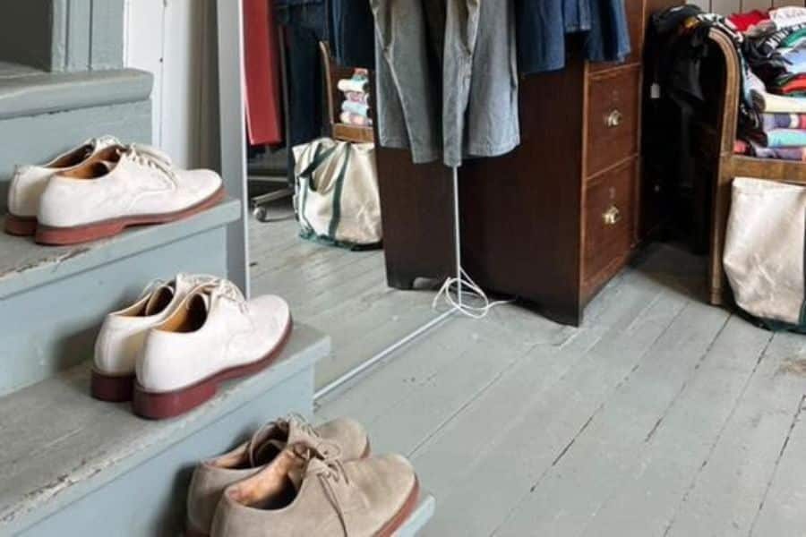 Sko i trapp hos Solitude Vintage på Frogner