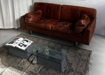 sofa hos studio monolitt i oslo sentrum