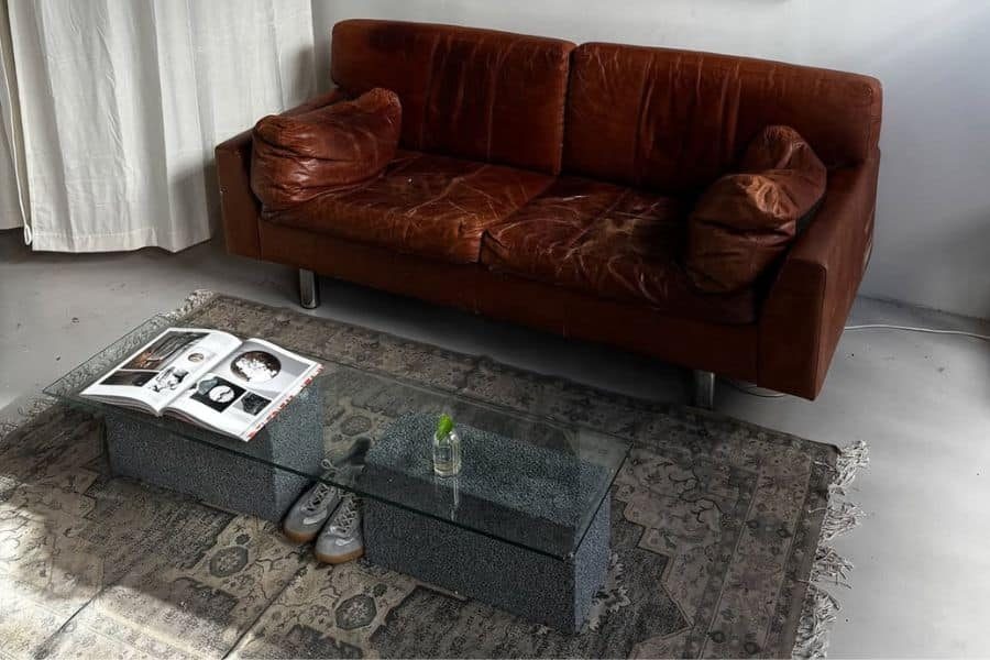 sofa hos studio monolitt i oslo sentrum