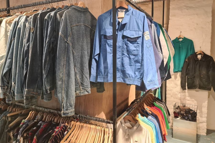 Stor utvalg secondhand og vintage hos Livid Oslo
