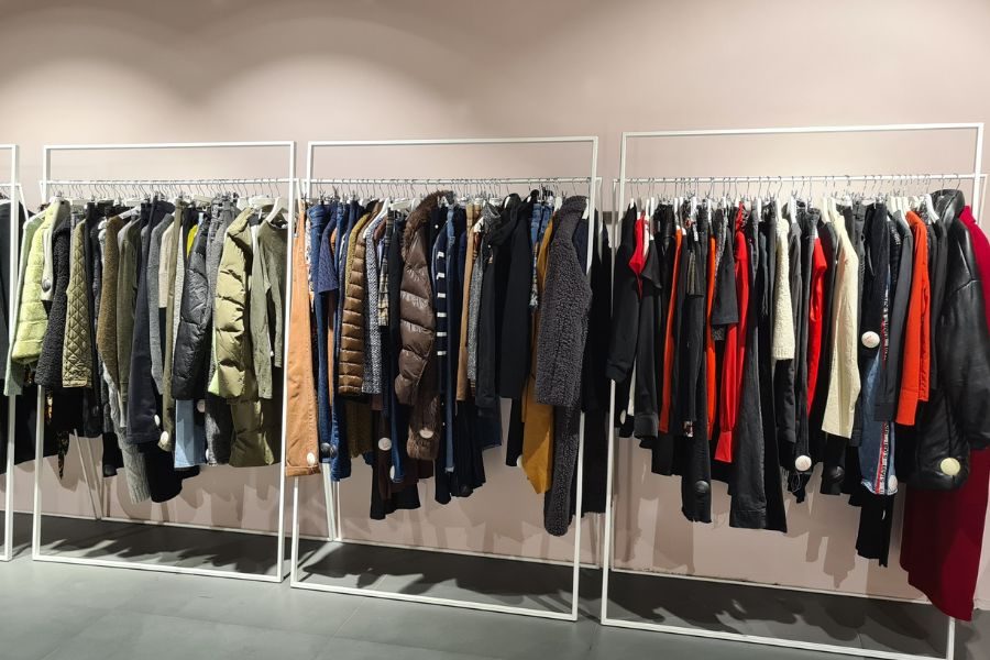 stort utvalg secondhand for kvinner hos cirkulær paleet