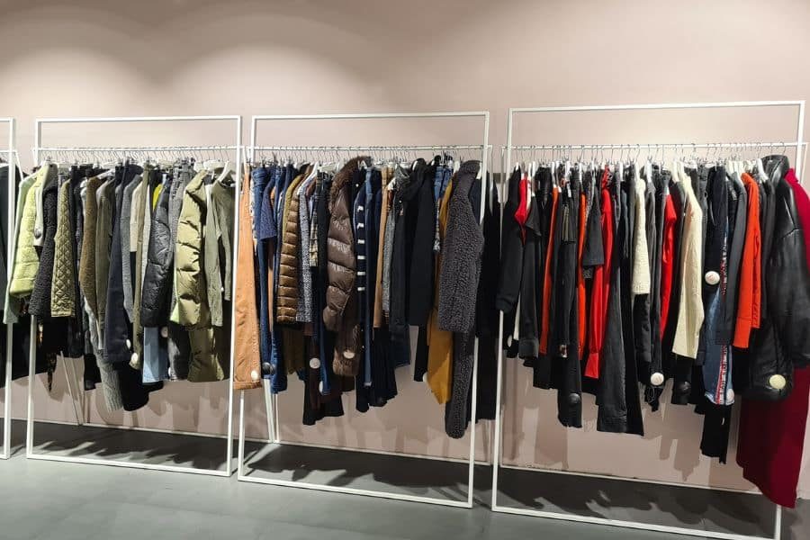 stort utvalg secondhand for kvinner hos cirkulær paleet