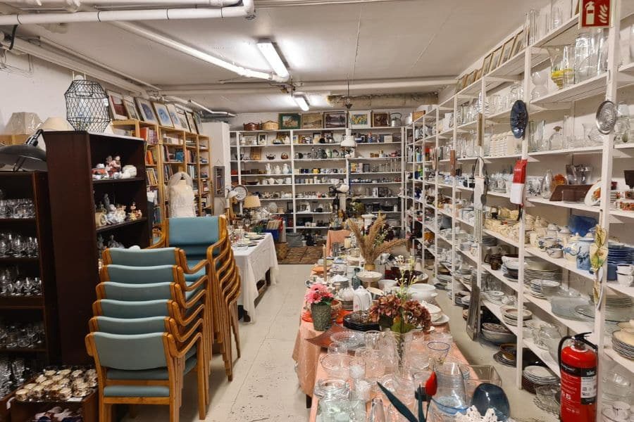 Stor avdeling med ting og tang på Loppestuene Grefsen