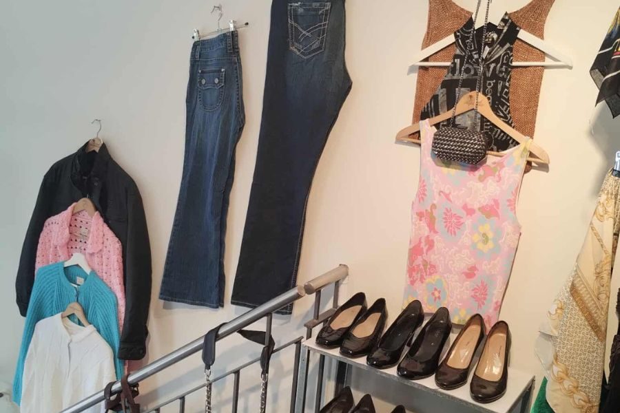 Flere etasjer med brukt og vintage hos Medhin Vintage på Grunerløkka