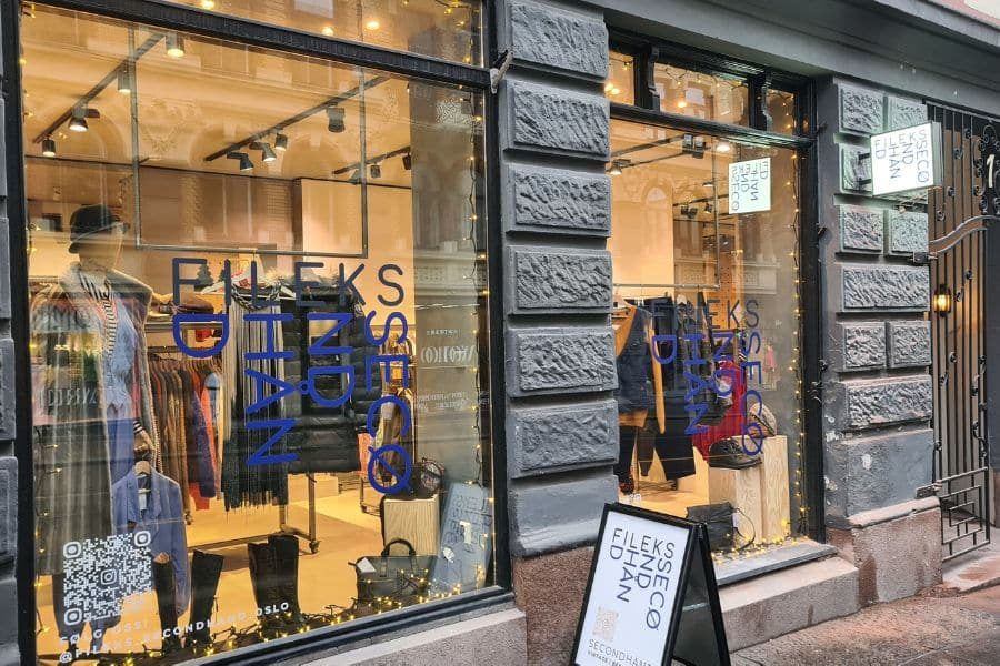 utenfor lokalene til Fileks Secondhand Oslo