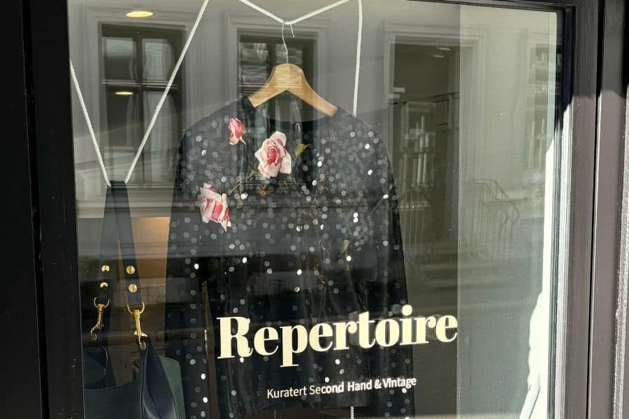 Utenfor lokalene til Repertoire