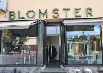 Utenfor lokalene til The Edited på Sofies plass på Bislett med gammeldags skilt over butikken